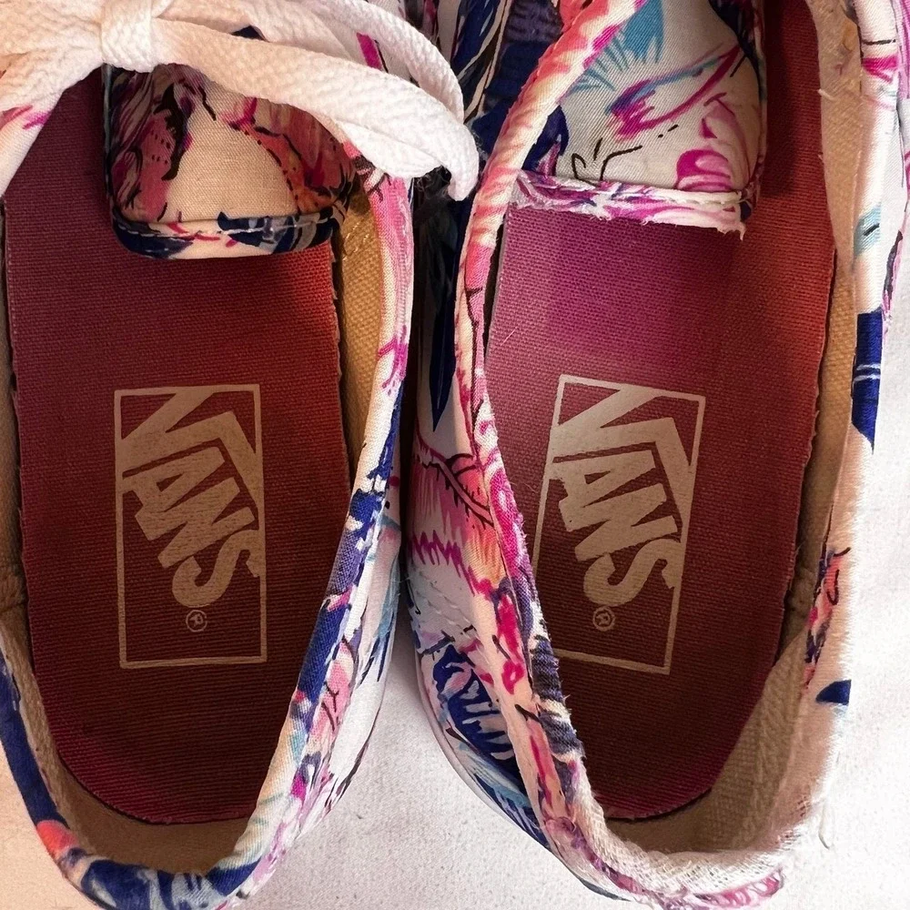 Vans Authentic Sneakers Women 7 Men 5.5 Pink Blue Tropical Floral Excellent